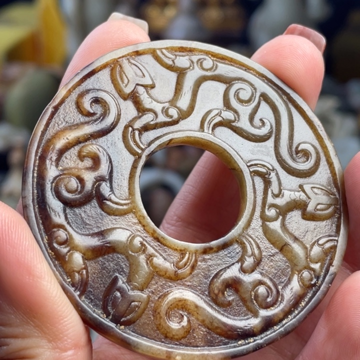 妙***言和田玉未镶嵌颈饰