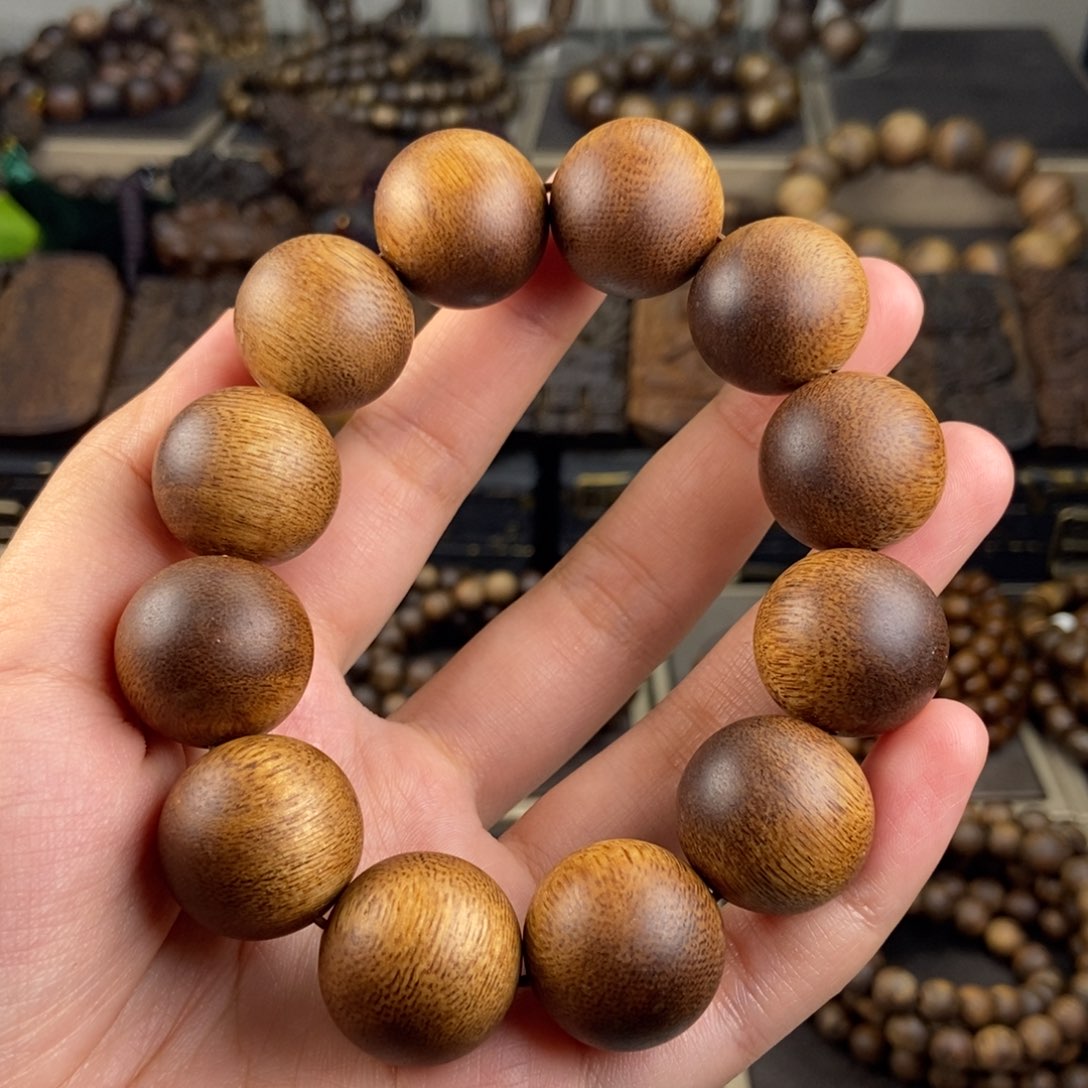 手串沉香迷****3越南芽庄白