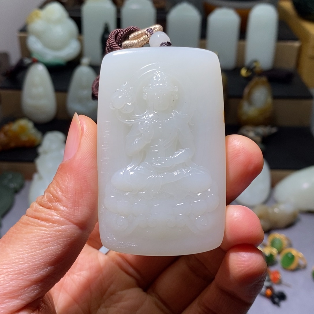 和田玉颈饰未镶嵌