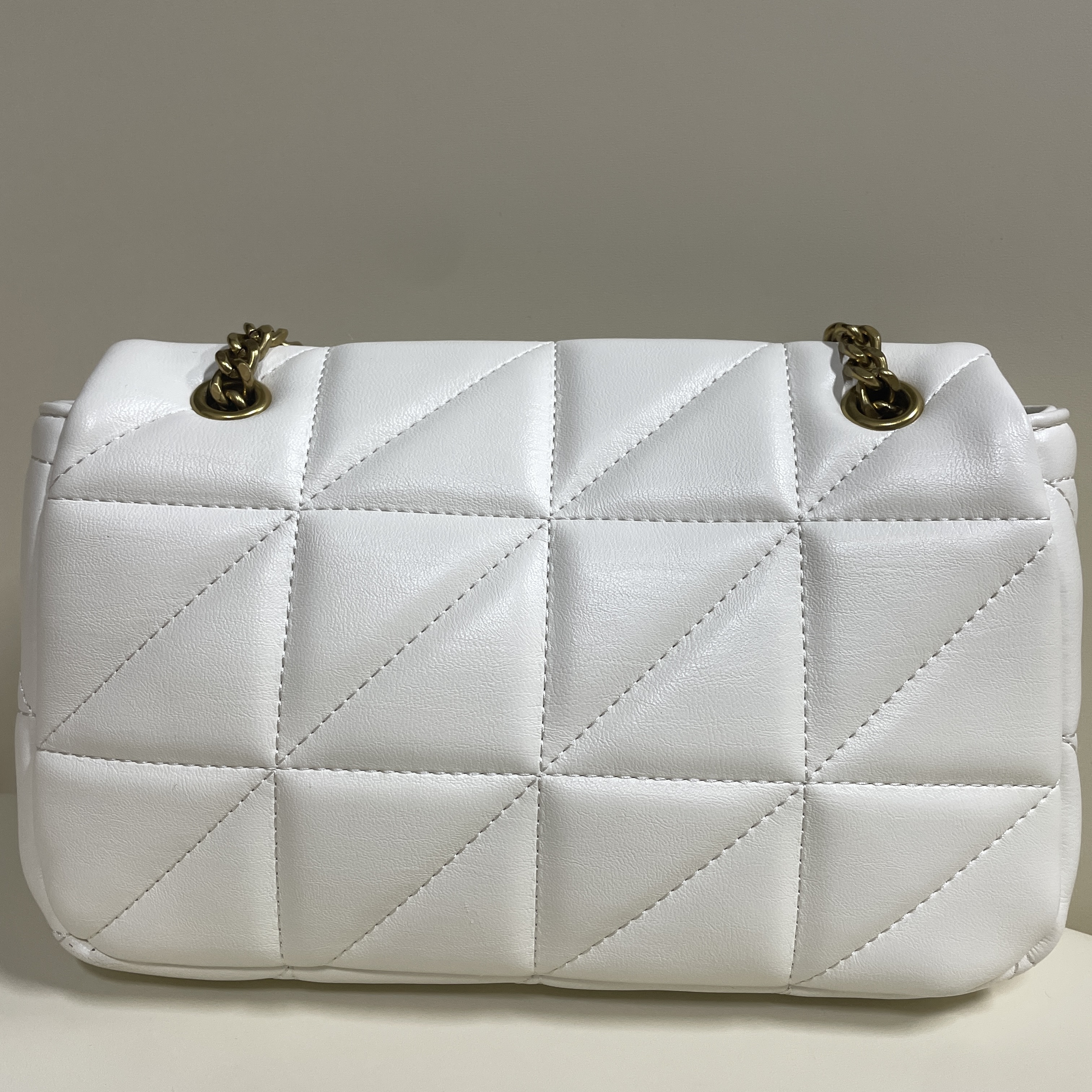 潮流真皮女包黑色三角格改26CM 0110-1 白色