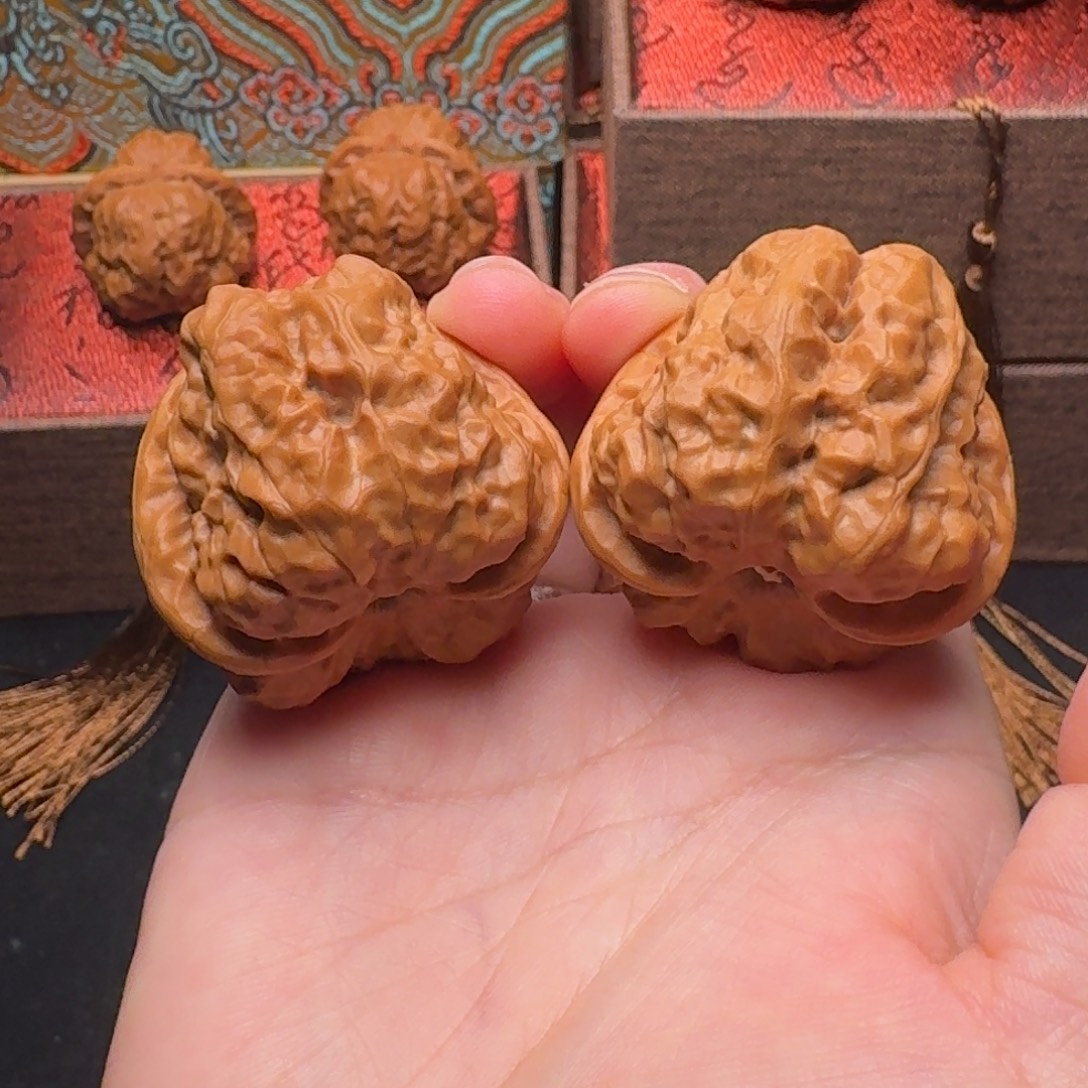 l***文玩核桃精品蛤蟆38