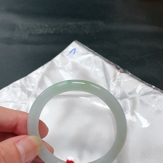 翡翠手镯未镶嵌10号