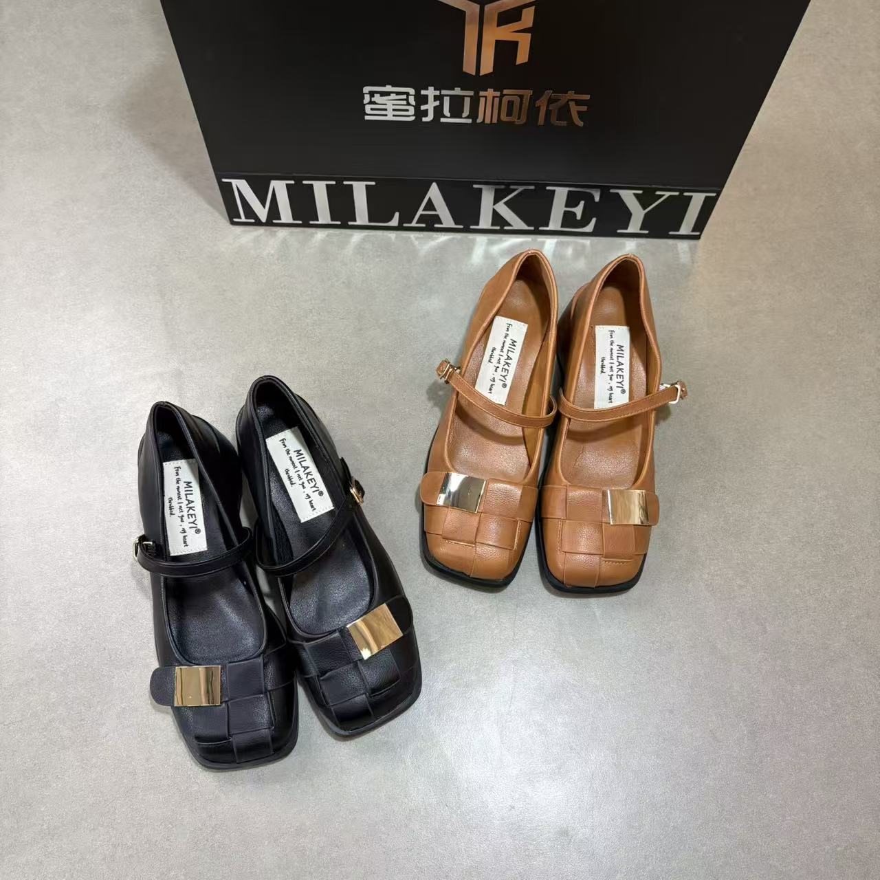 2025年秋冬新款一字带搭扣设计气质爆款方头时尚温柔单鞋玛丽珍鞋