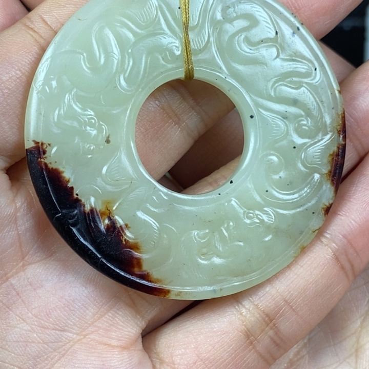 未镶嵌和田玉挂件烟**秋