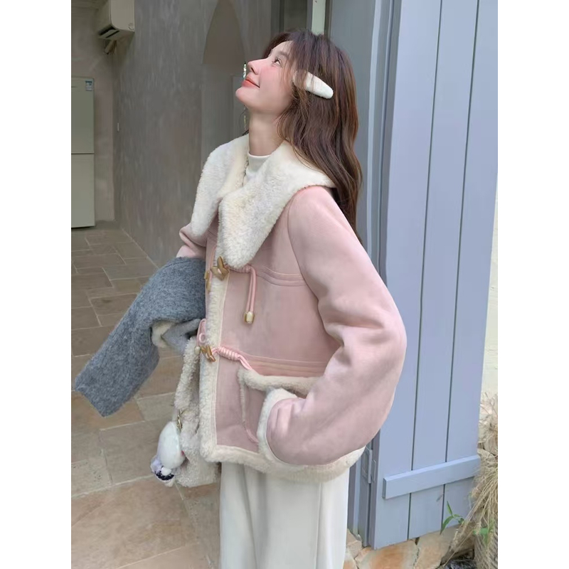 深秋初冬穿搭国风盘扣加厚娃娃领羊羔毛皮毛一体外套女小个子