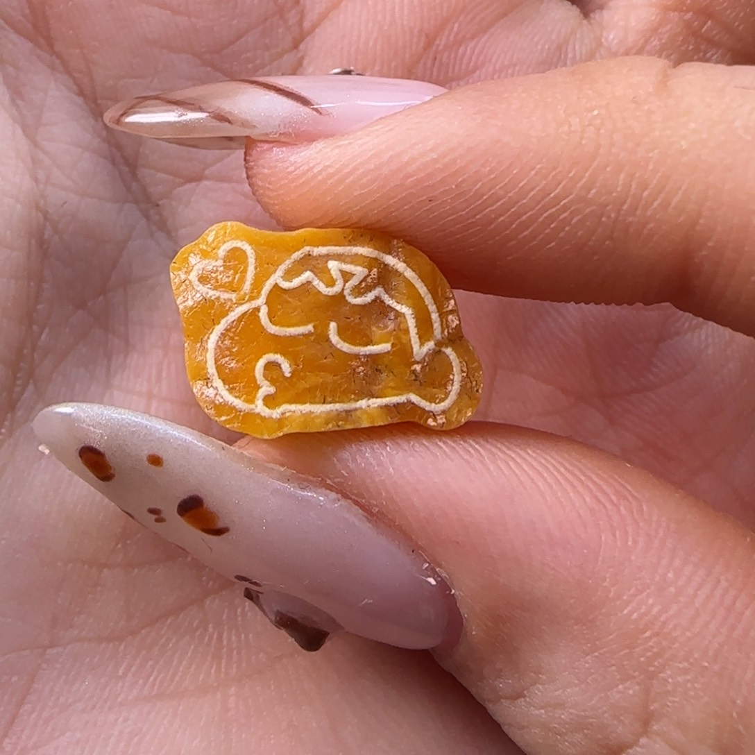 裸石琥珀未镶嵌哈*琥珀