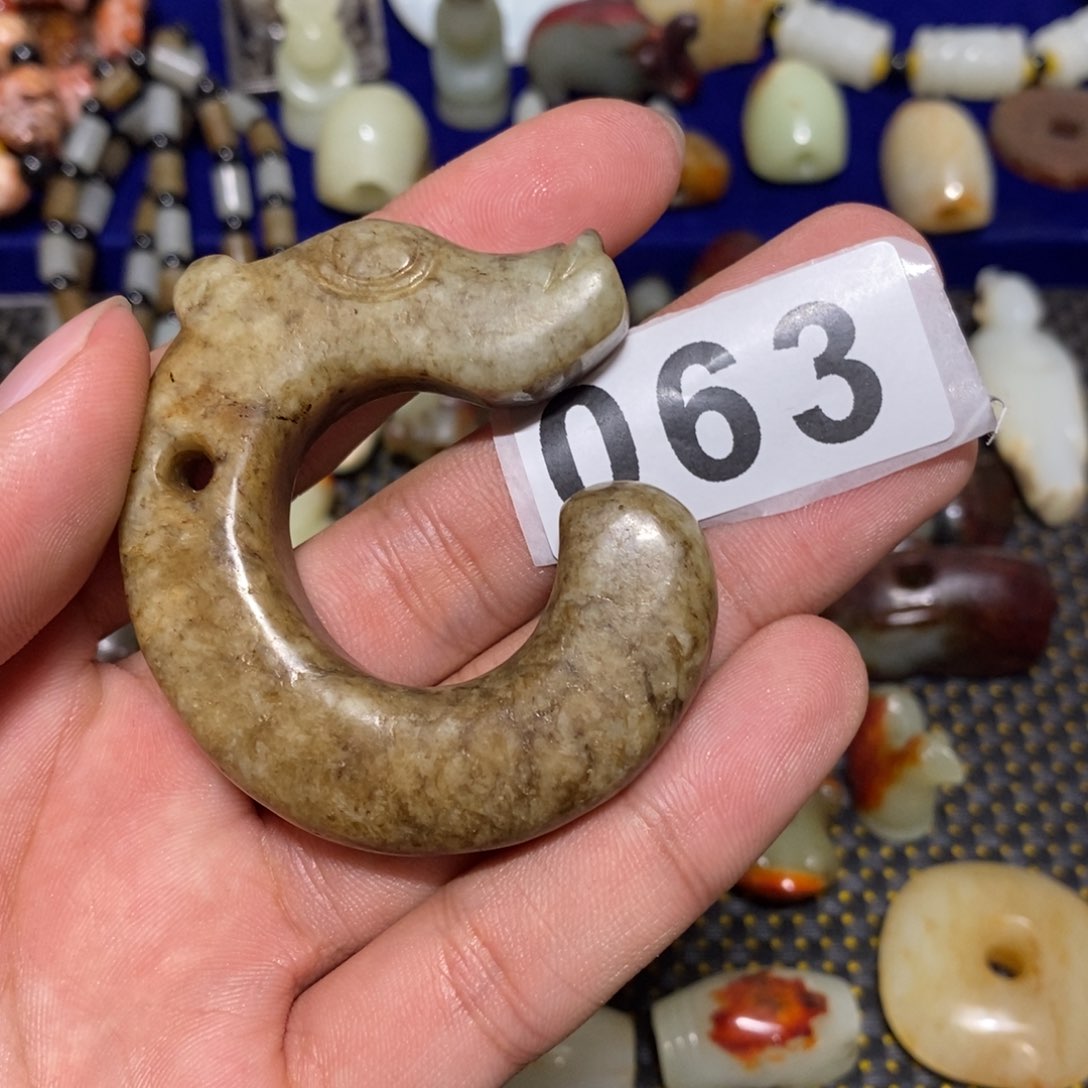 和田玉（糖玉）挂件未镶嵌