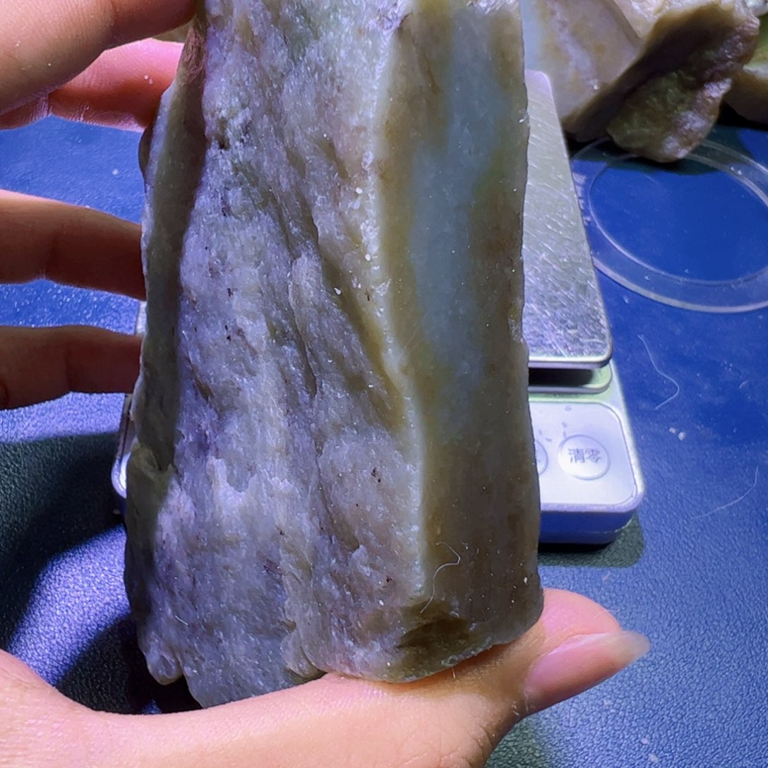 未镶嵌和田玉（糖玉）珠宝半成品