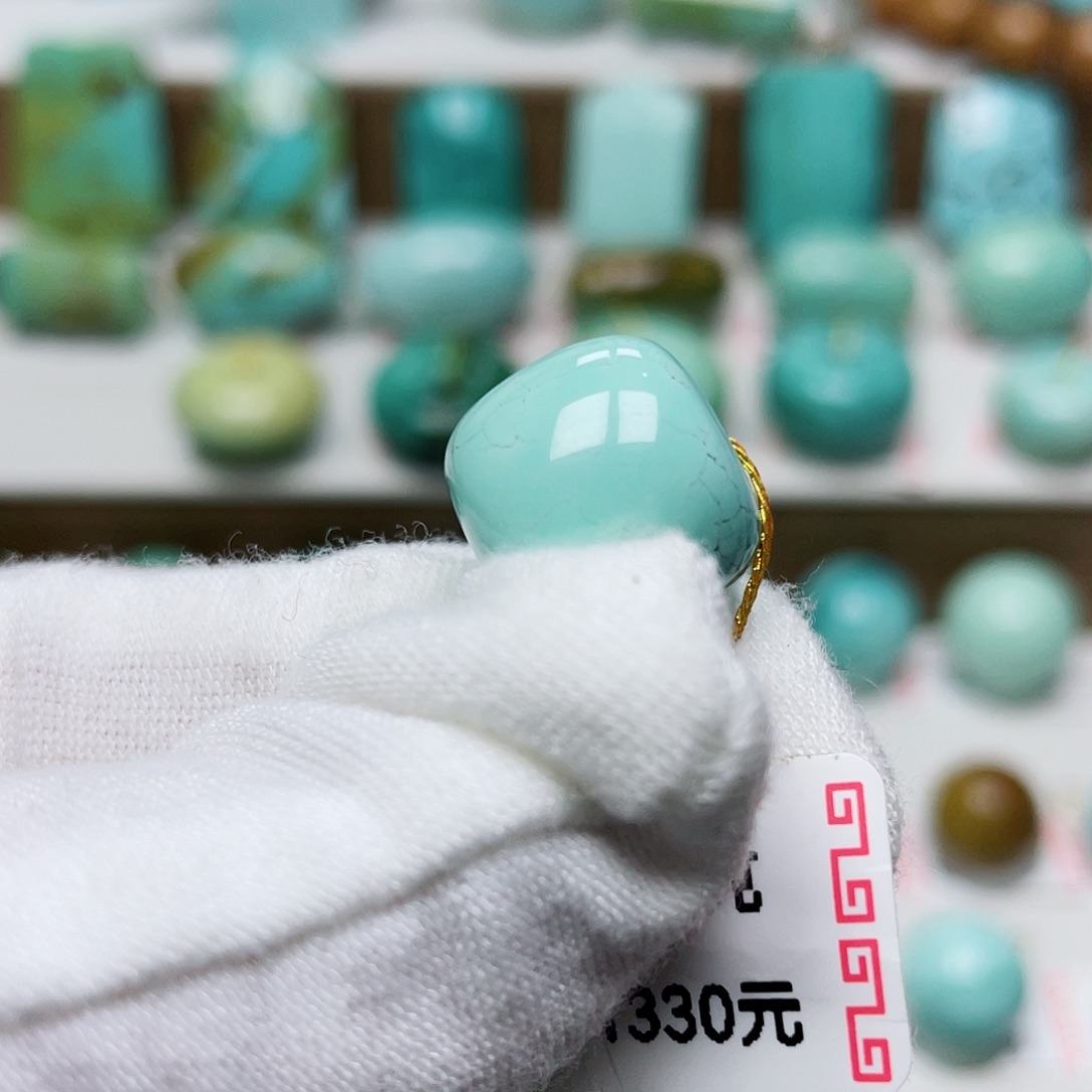 J***m绿松石未镶嵌珠宝奇石