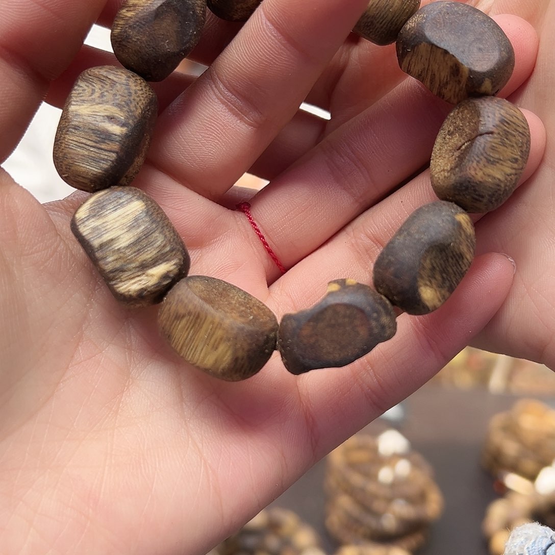 沉香手串千里香留疤18克多样性发货一条