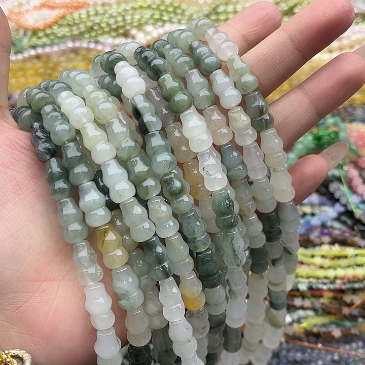 玛瑙/玉髓珠宝半成品未镶嵌一条8mm左右天山翠葫芦几颗有瑕