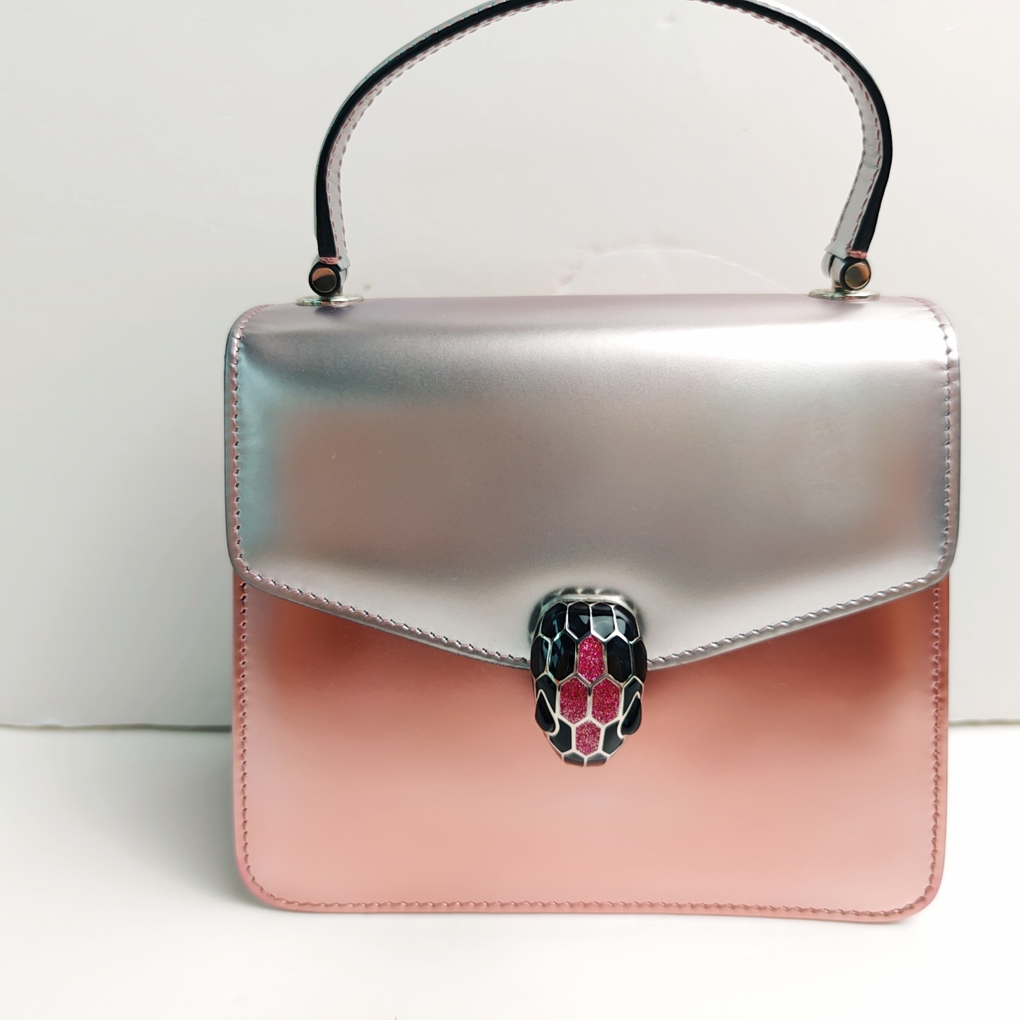 95新 BVLGARI/宝格丽 宝格丽银粉蛇头单肩包