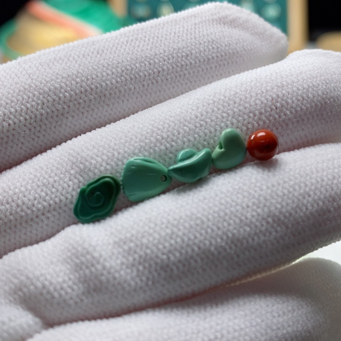 南红玛瑙颈饰未镶嵌