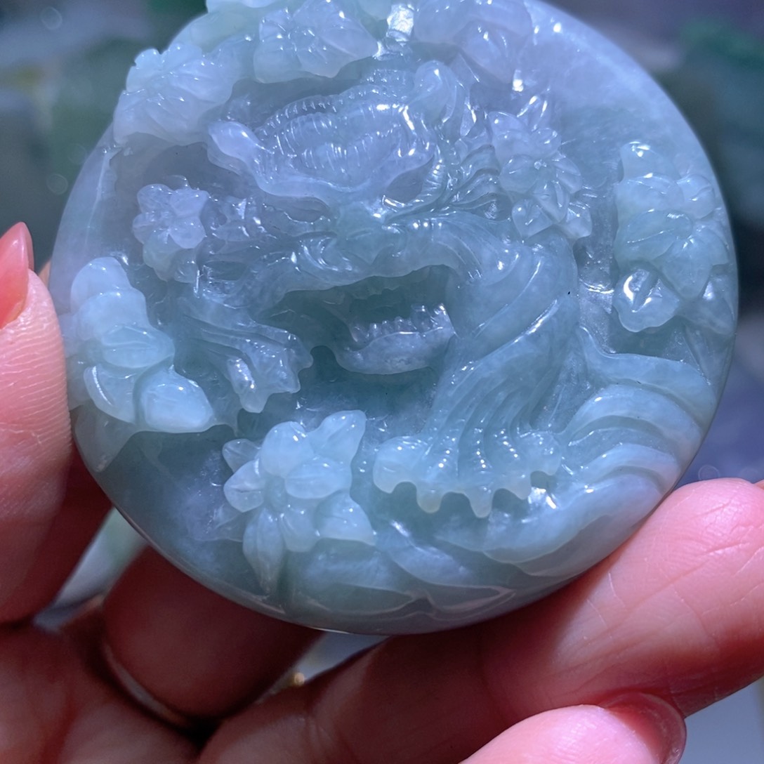【闪购商品】翡翠未镶嵌颈饰虎