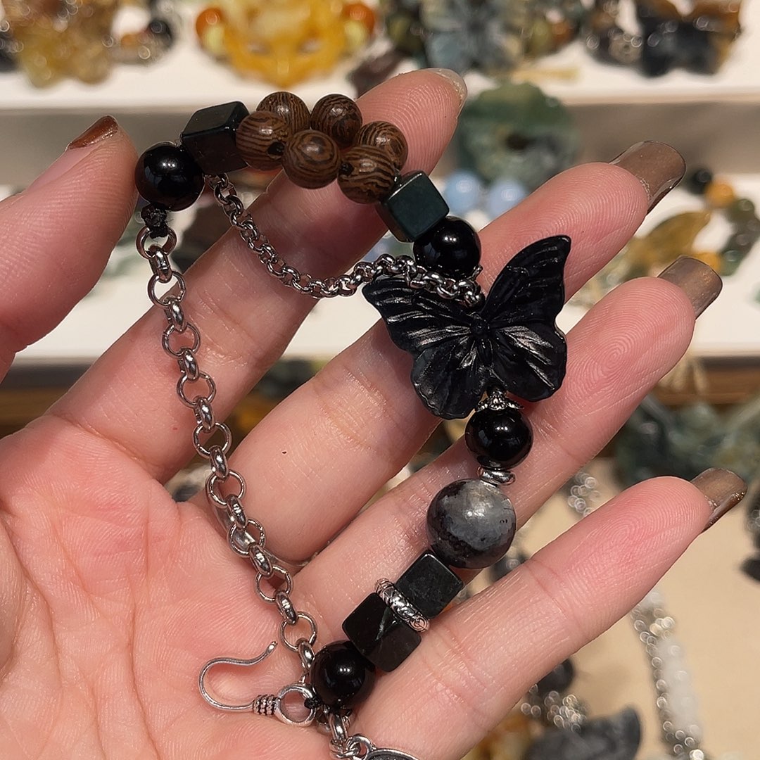 蛇纹石玉合金颈饰