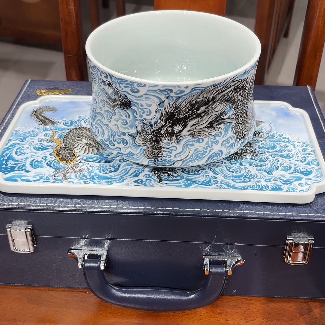 瓷片一****?景德镇瓷器艺术