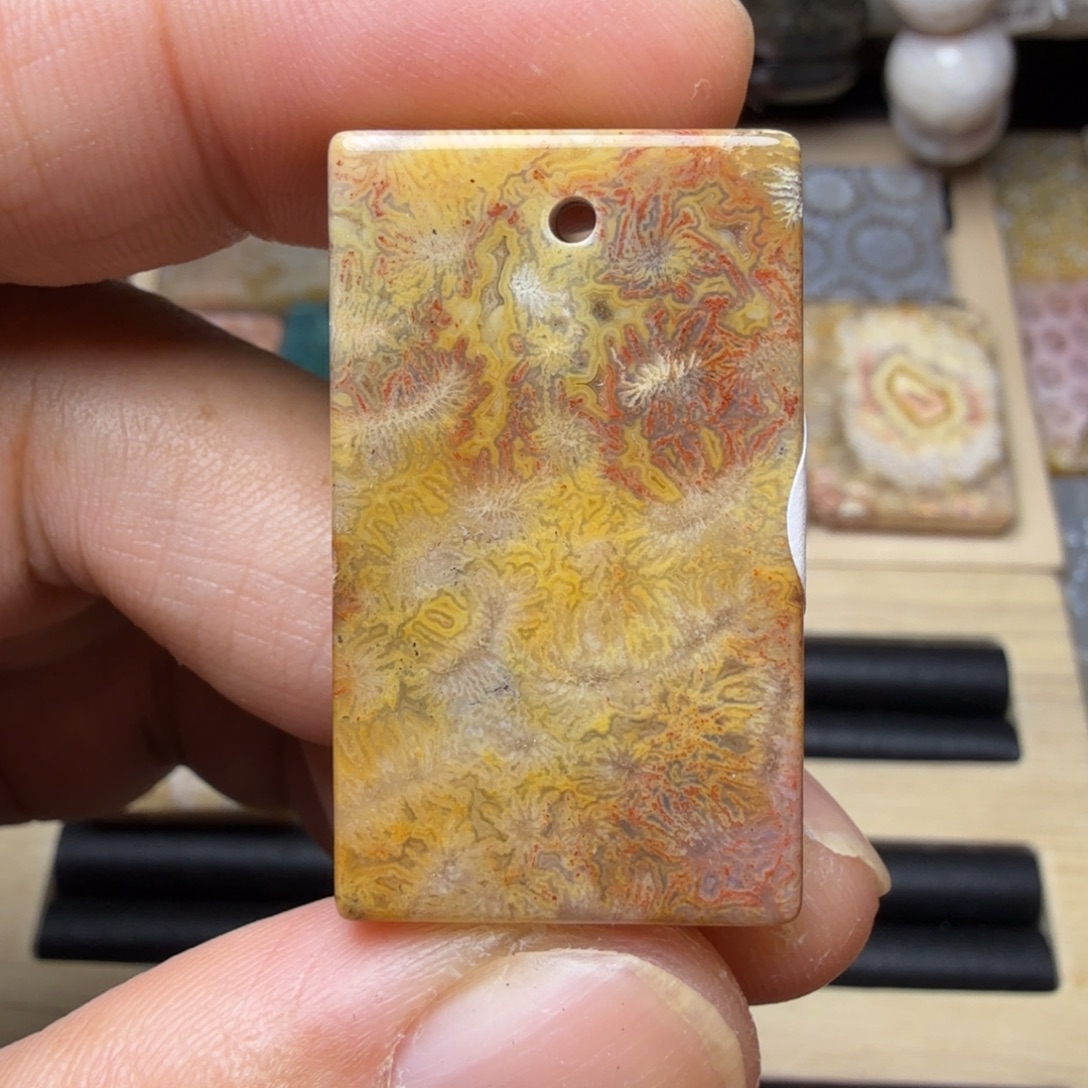 硅化玉未镶嵌纯天然色有机玉石保真色