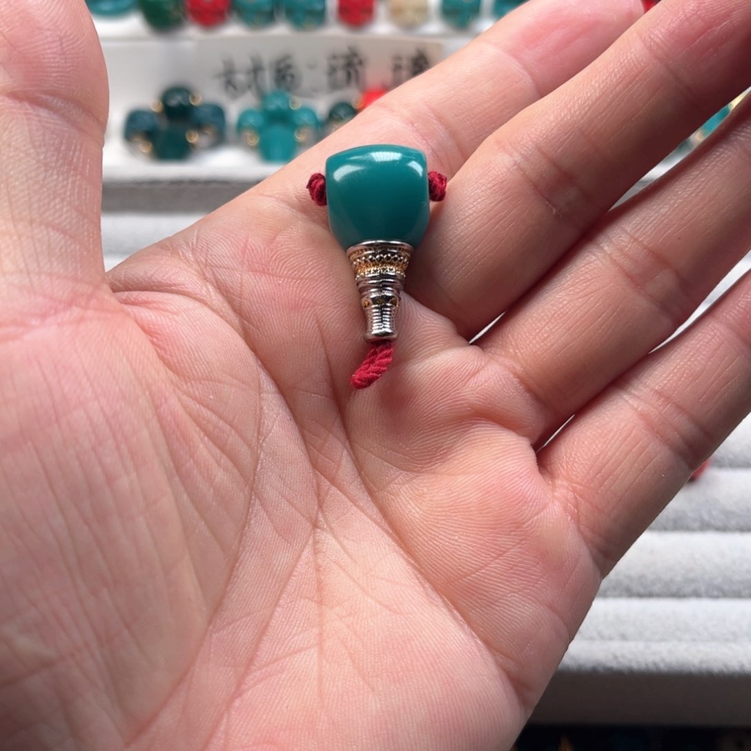 琉璃颈饰影*，琉璃配饰14