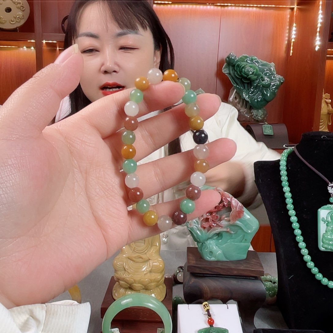 石英质玉颈饰未镶嵌