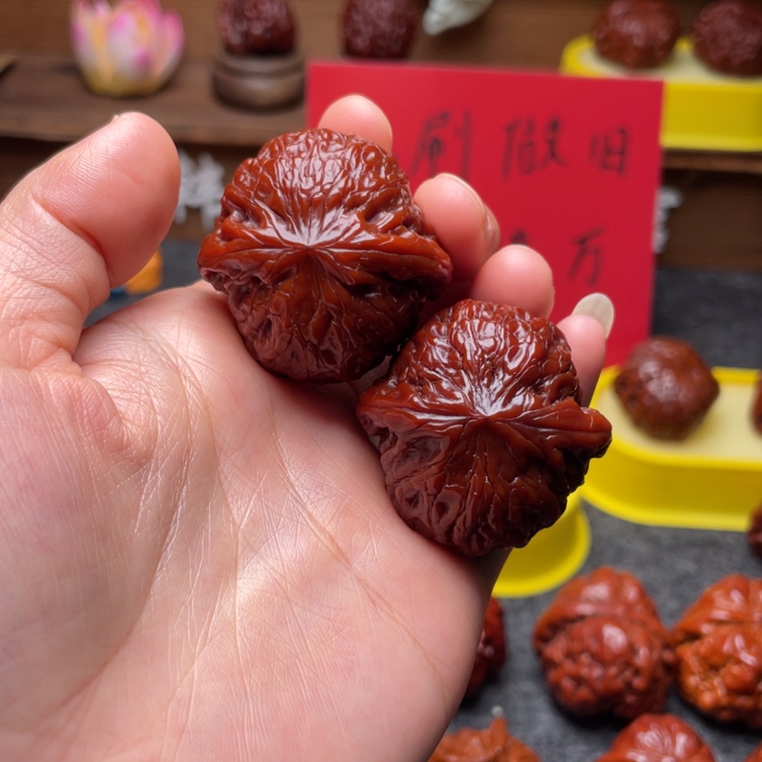 文玩核桃吊坠文玩核桃 手把件 铁锤妹妹 39