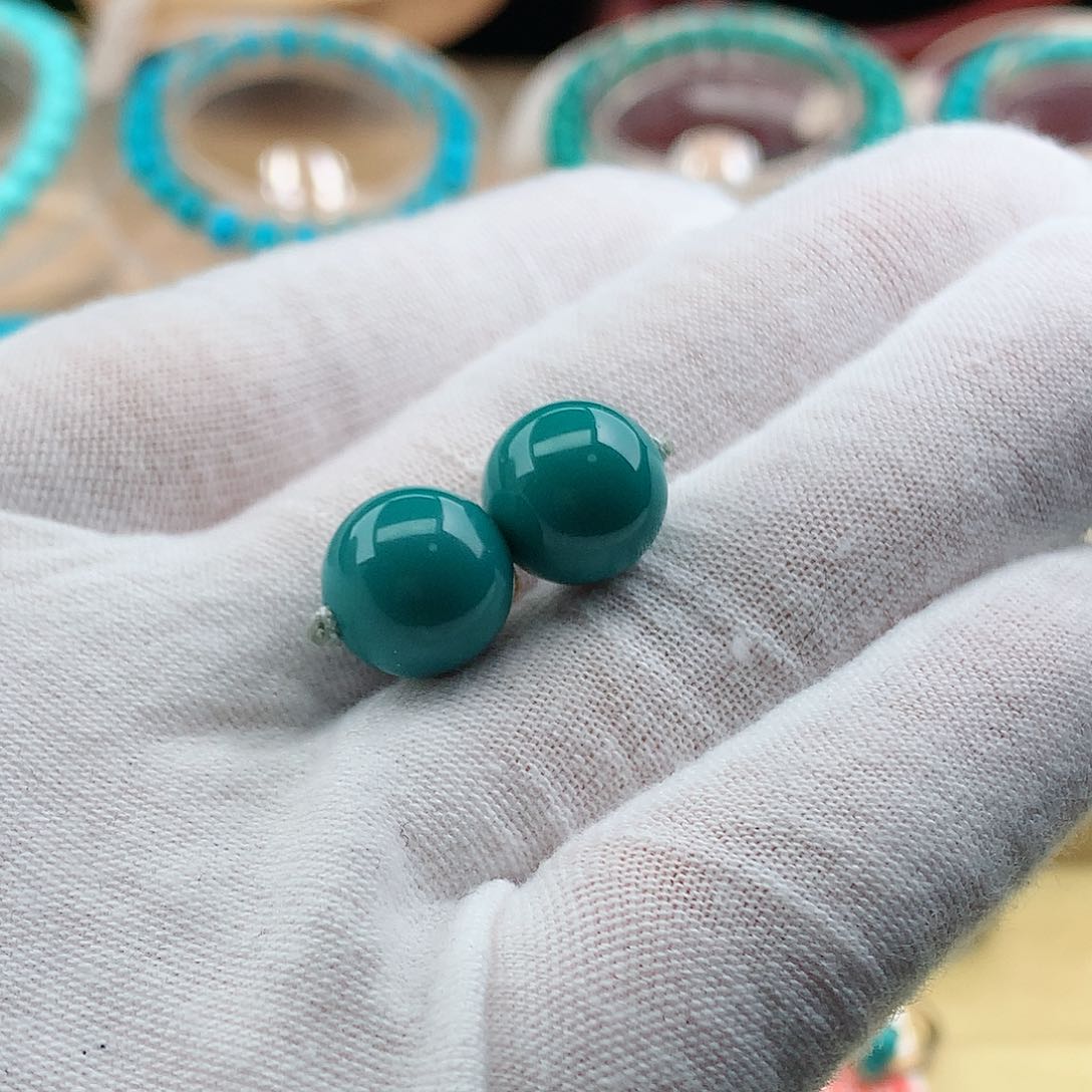 绿松石颈饰未镶嵌