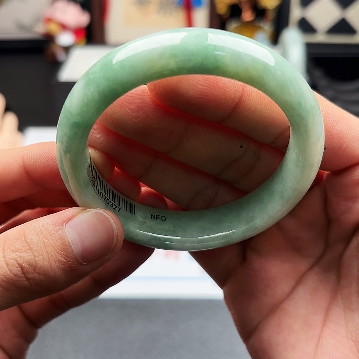 翡翠未镶嵌手镯5859x5 30