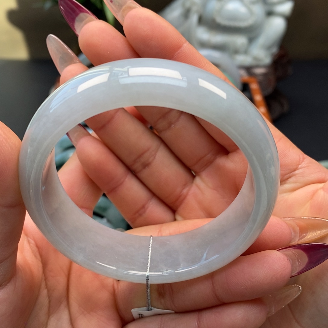 翡翠手镯未镶嵌天然