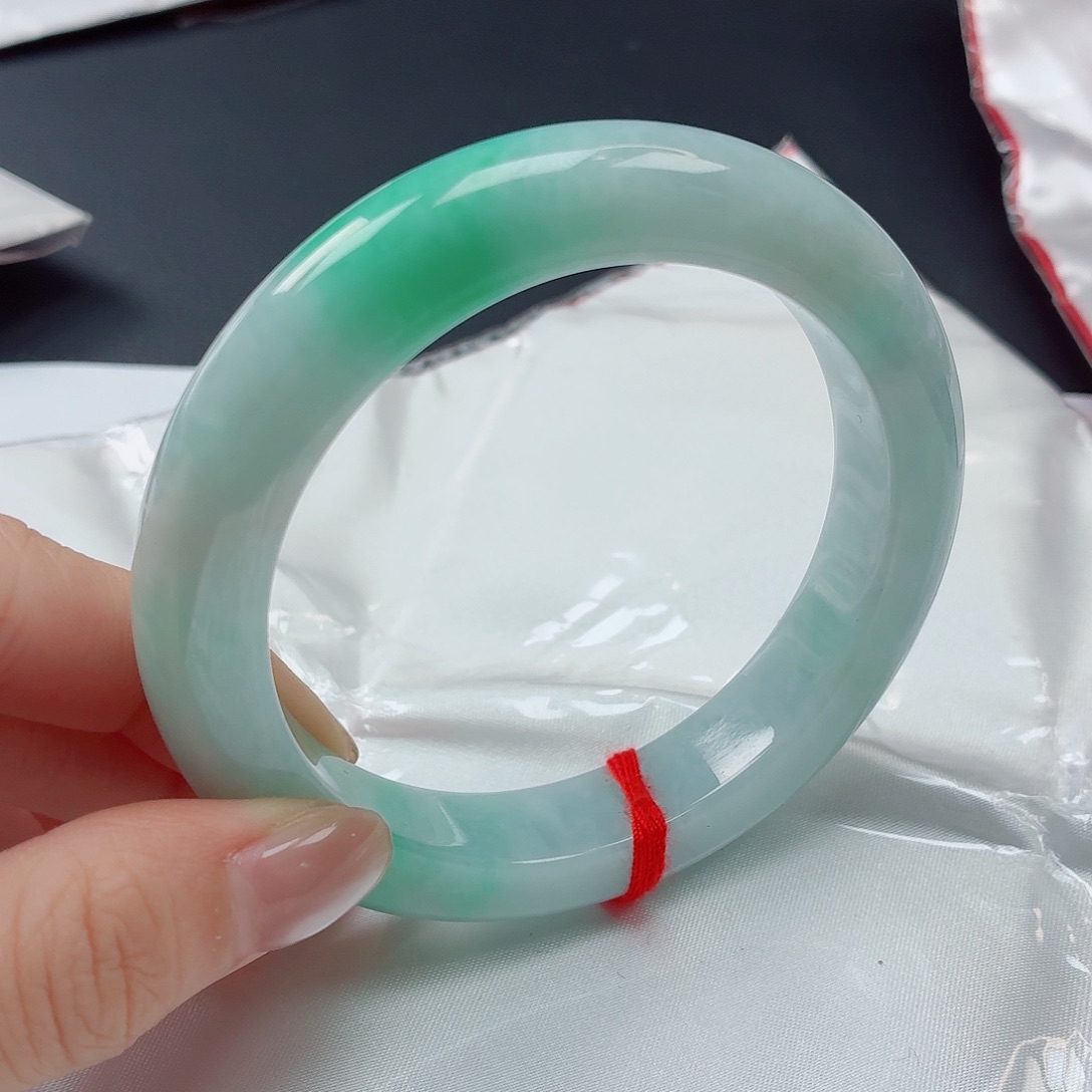 翡翠未镶嵌手镯58