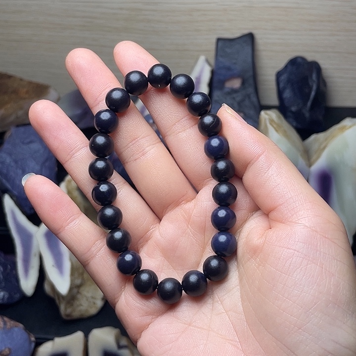 石材新疆托克逊紫蛋白手串