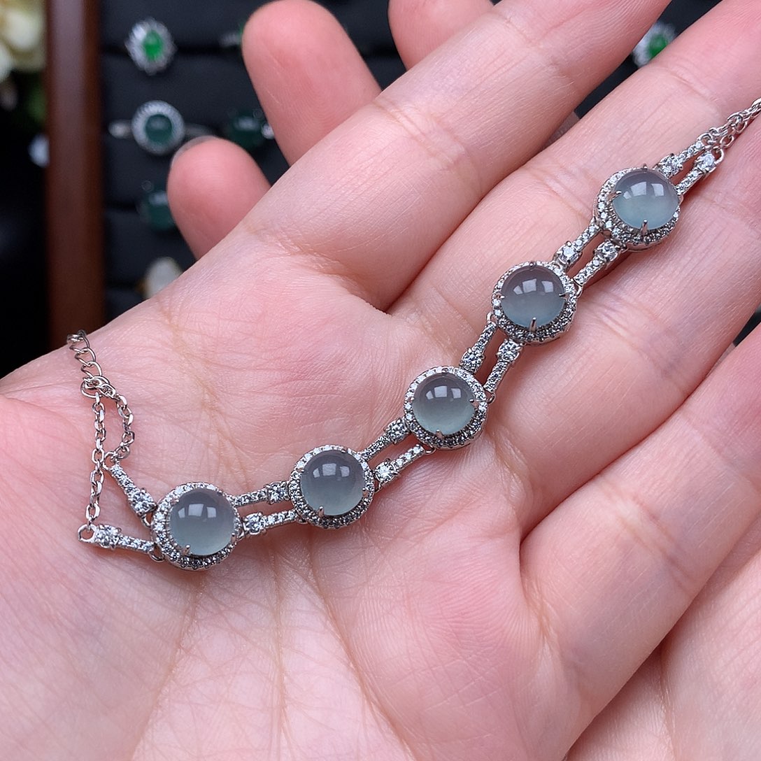 塞***家翡翠银S925镶嵌手链