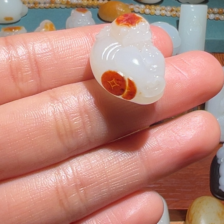 J***P和田玉未镶嵌颈饰