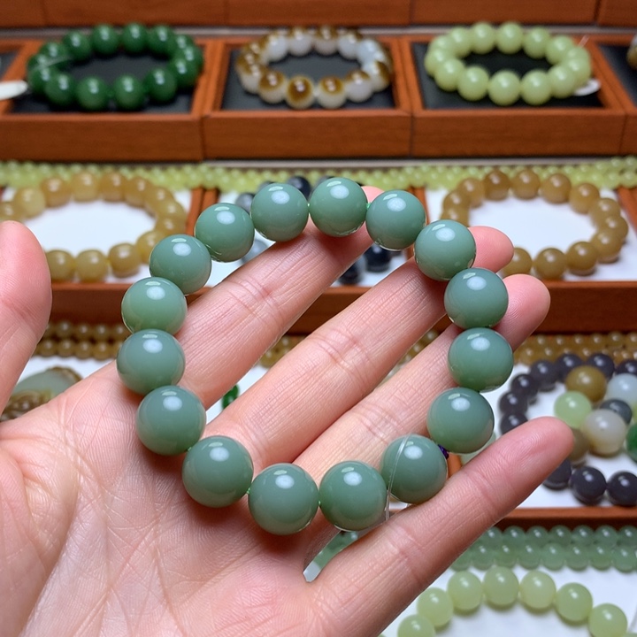 和田玉手串未镶嵌