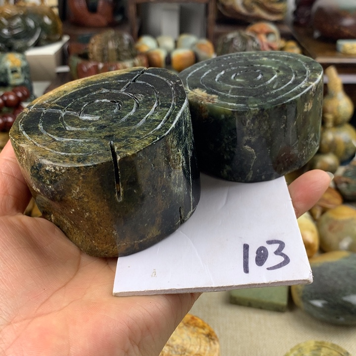 老***高岫岩河磨玉（透闪石质玉）未镶嵌珠宝奇石