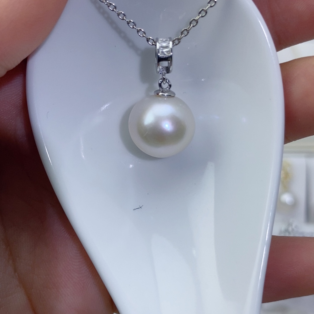 淡水珍珠吊坠(赠链)银S925镶嵌
