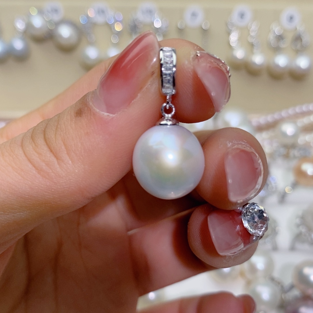 淡水珍珠吊坠(赠链)银S925镶嵌