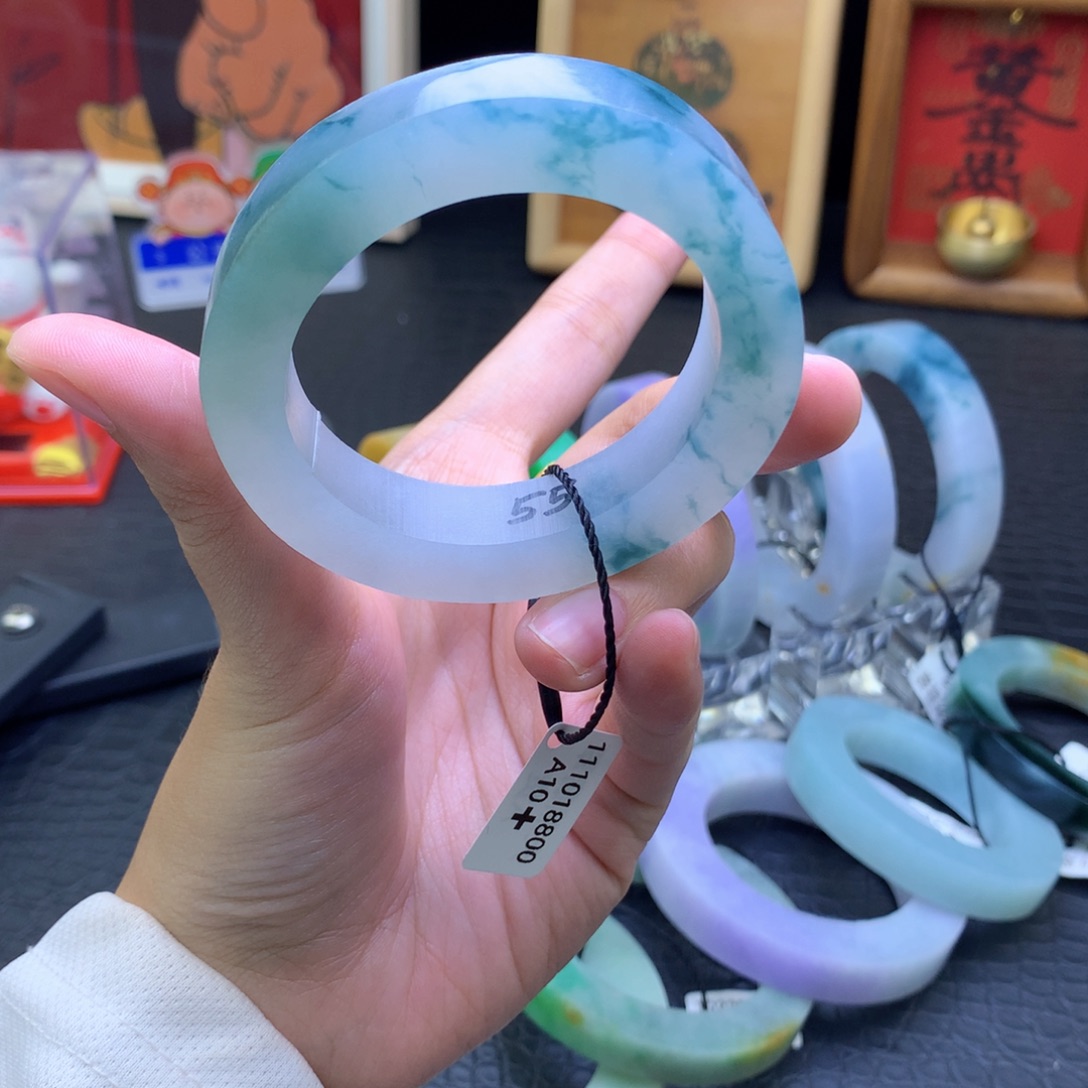 …***…定制翡翠未镶嵌翡翠手镯