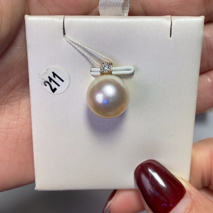 海水珍珠吊坠(不含链)18K金镶嵌