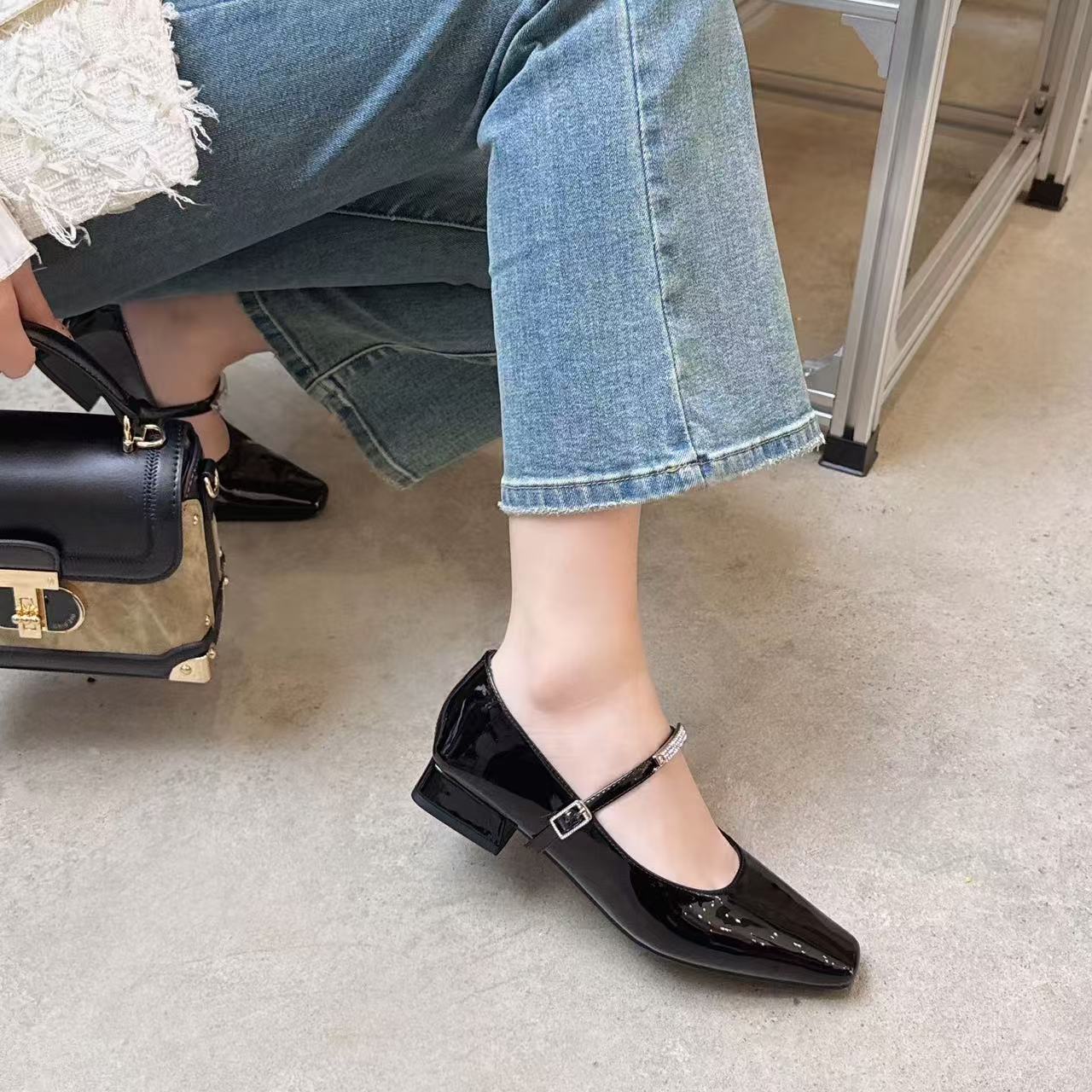 C7315  黑色 时尚圆头舒适低跟浅口软底玛丽珍女单鞋