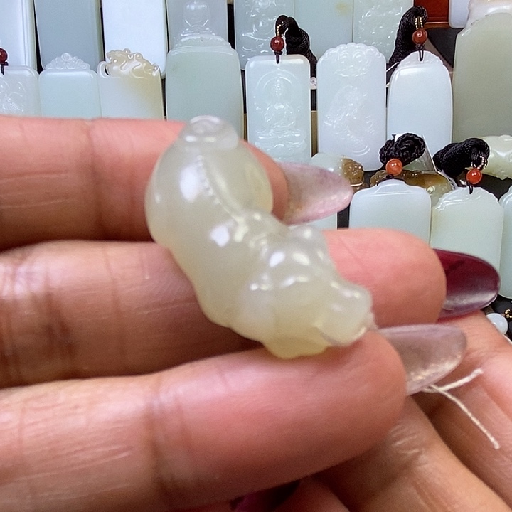 和田玉挂件未镶嵌