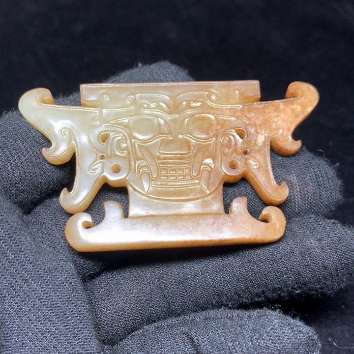 和田玉颈饰未镶嵌味*