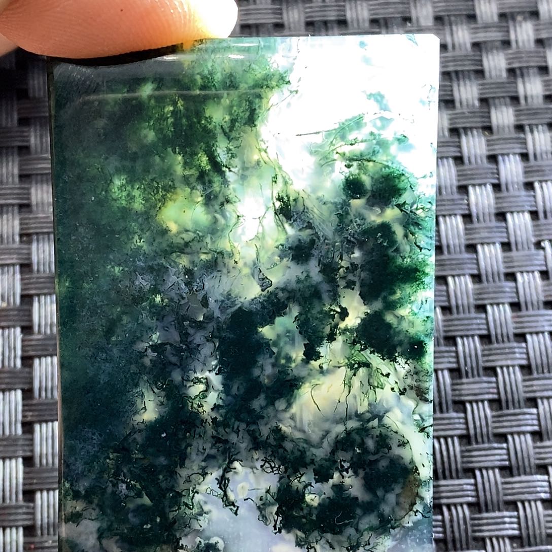 玛瑙/玉髓颈饰未镶嵌道****士