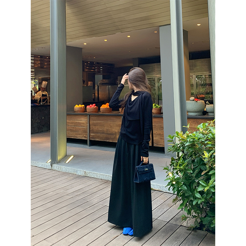 芝芝【絶美天鹅颈】春季女莱赛尔亲肤挂脖飘带堆堆荡领针织衫