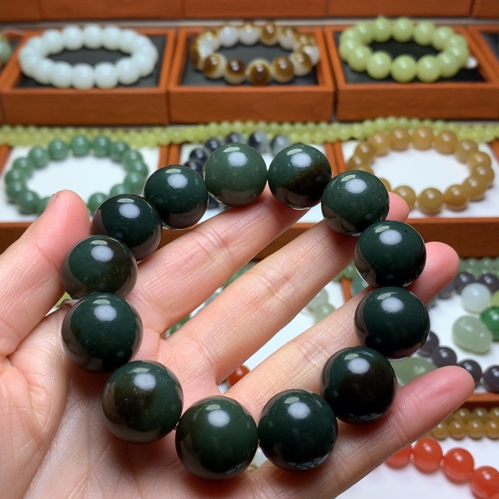 和田玉手串未镶嵌