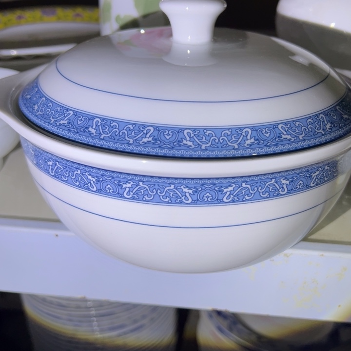 八寸双耳中铁品锅