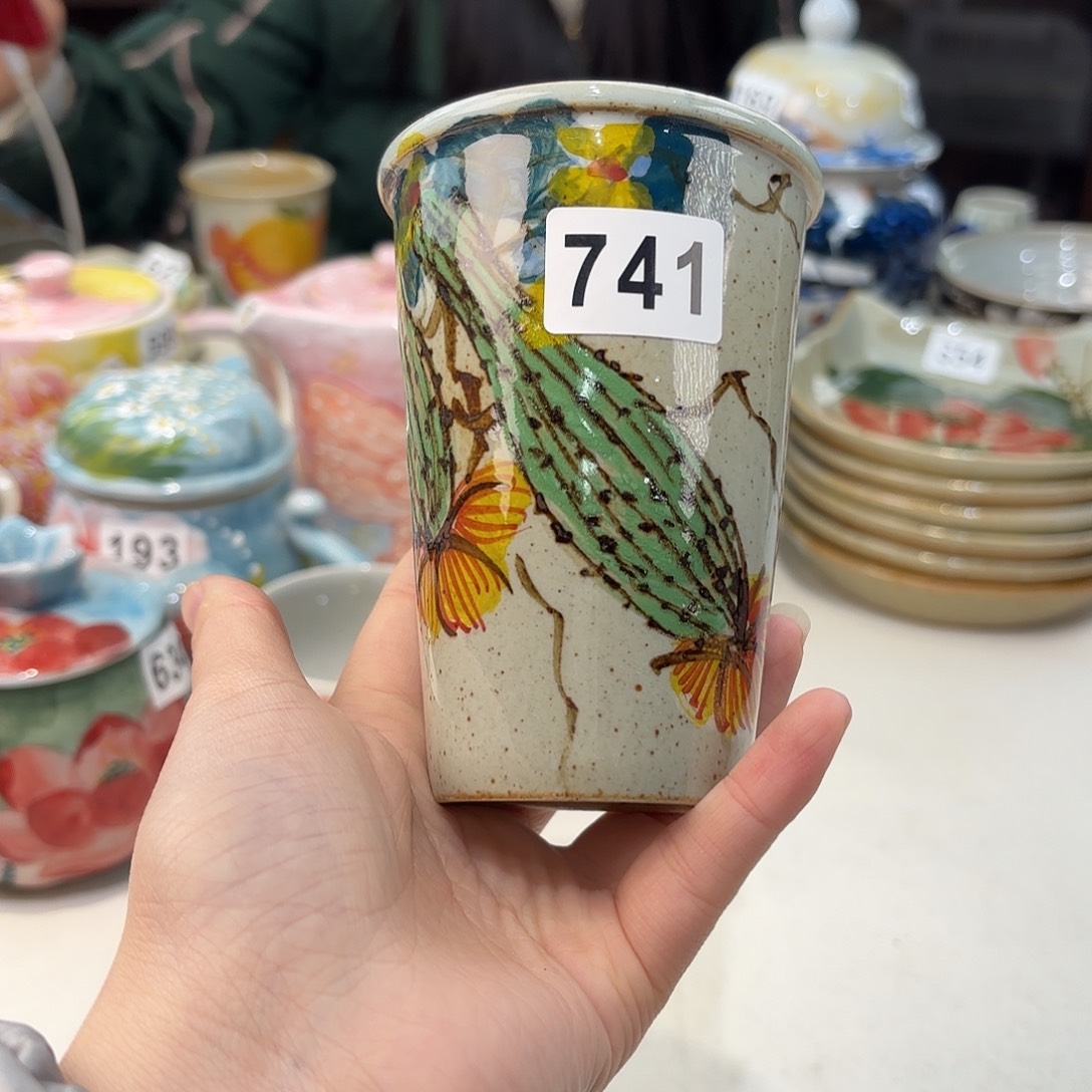 瓷片兔兔好可爱呀