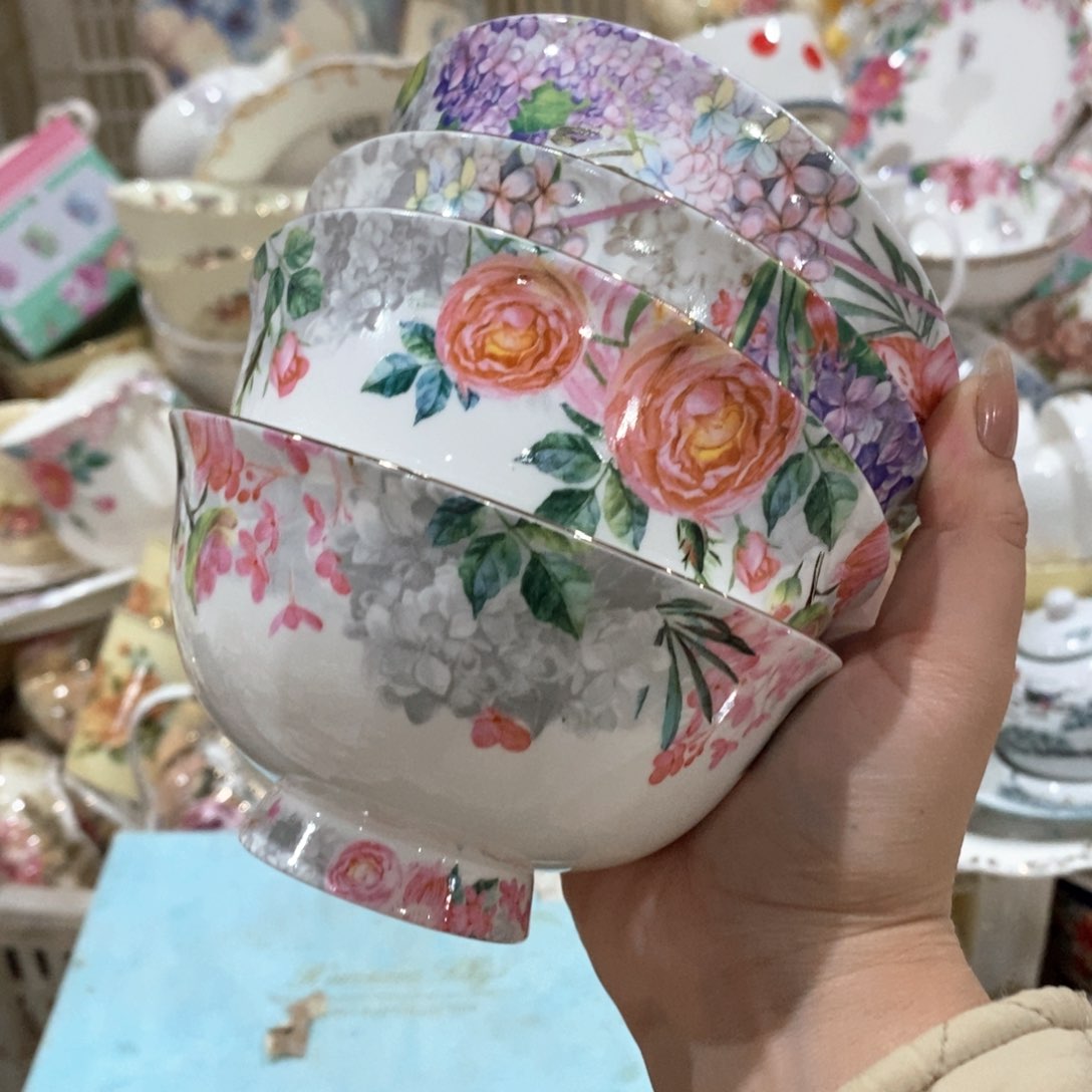 瓷四个，11111111111111两个花色各两个