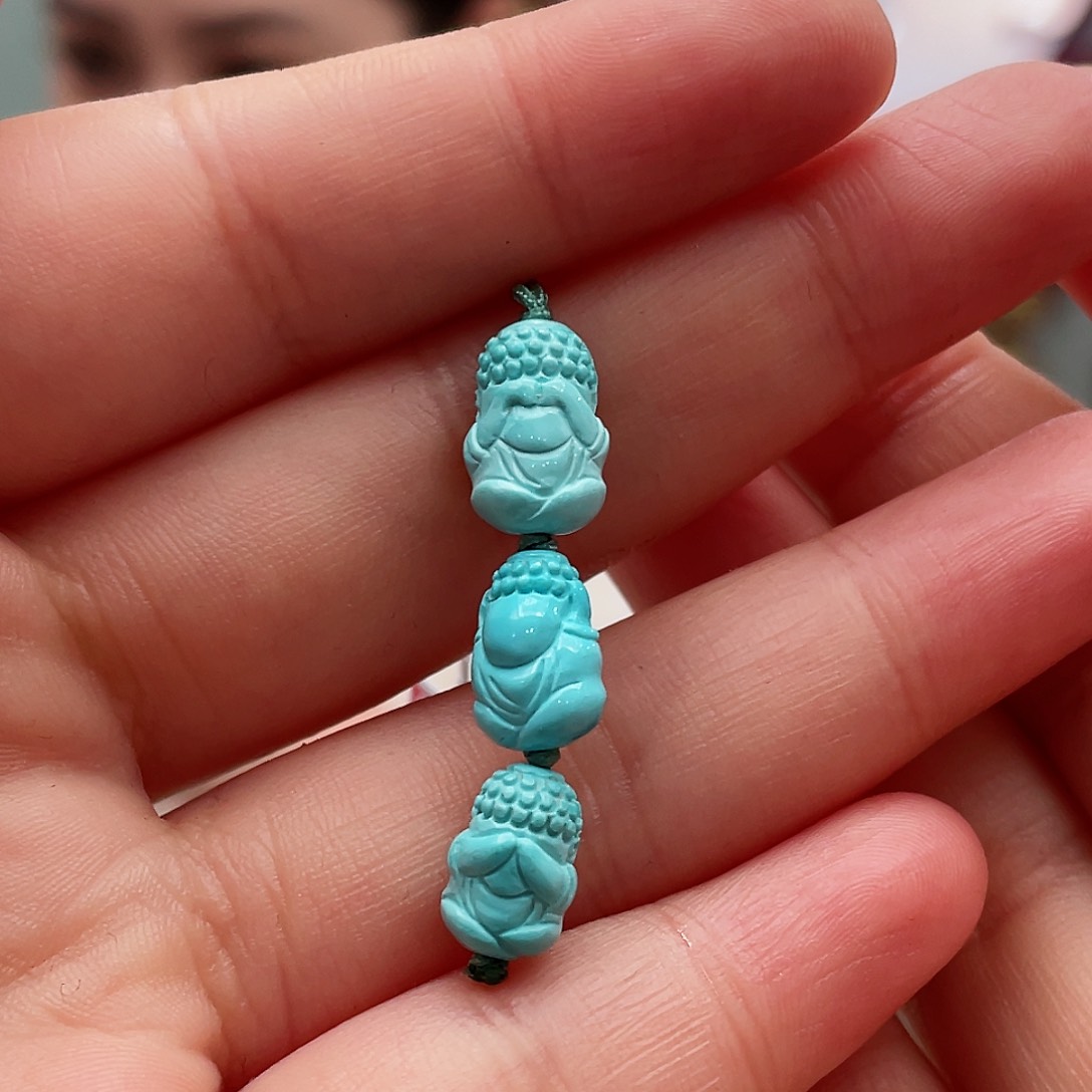 绿松石颈饰未镶嵌