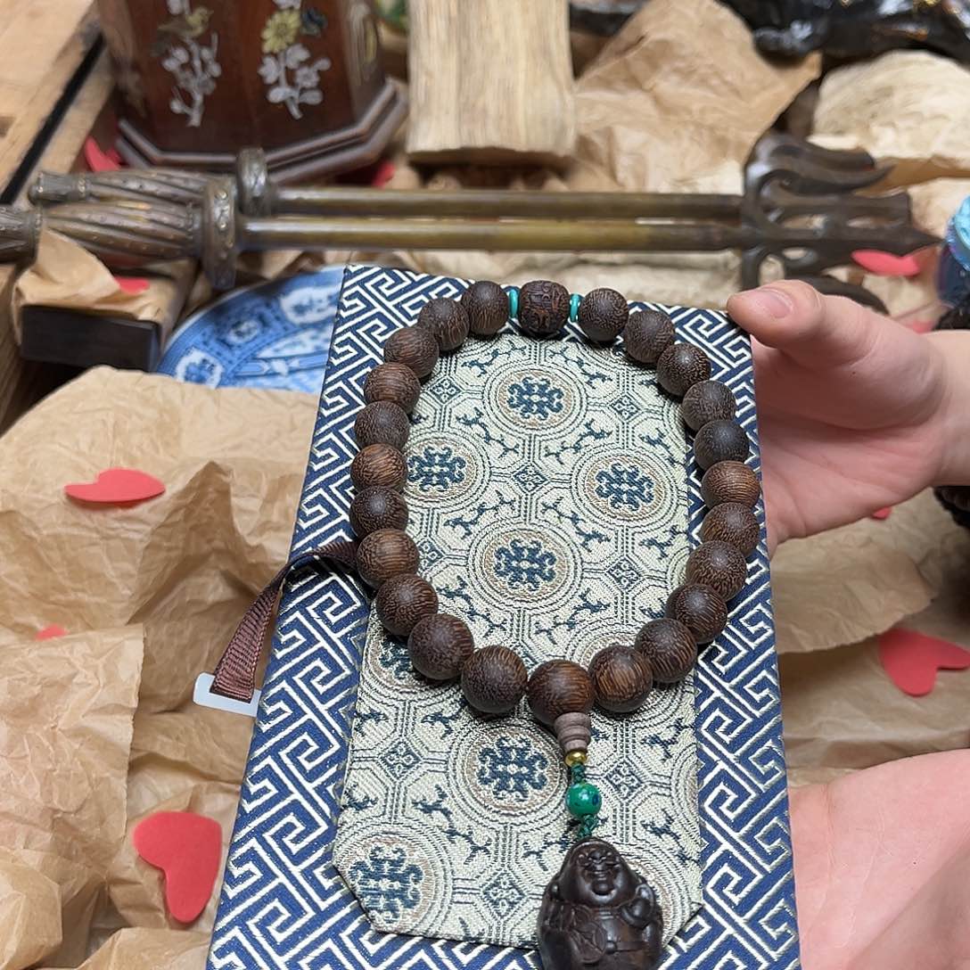 大叶紫檀（黑酸枝木类）