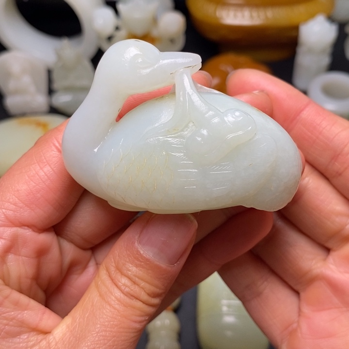 飞***扬和田玉未镶嵌把件