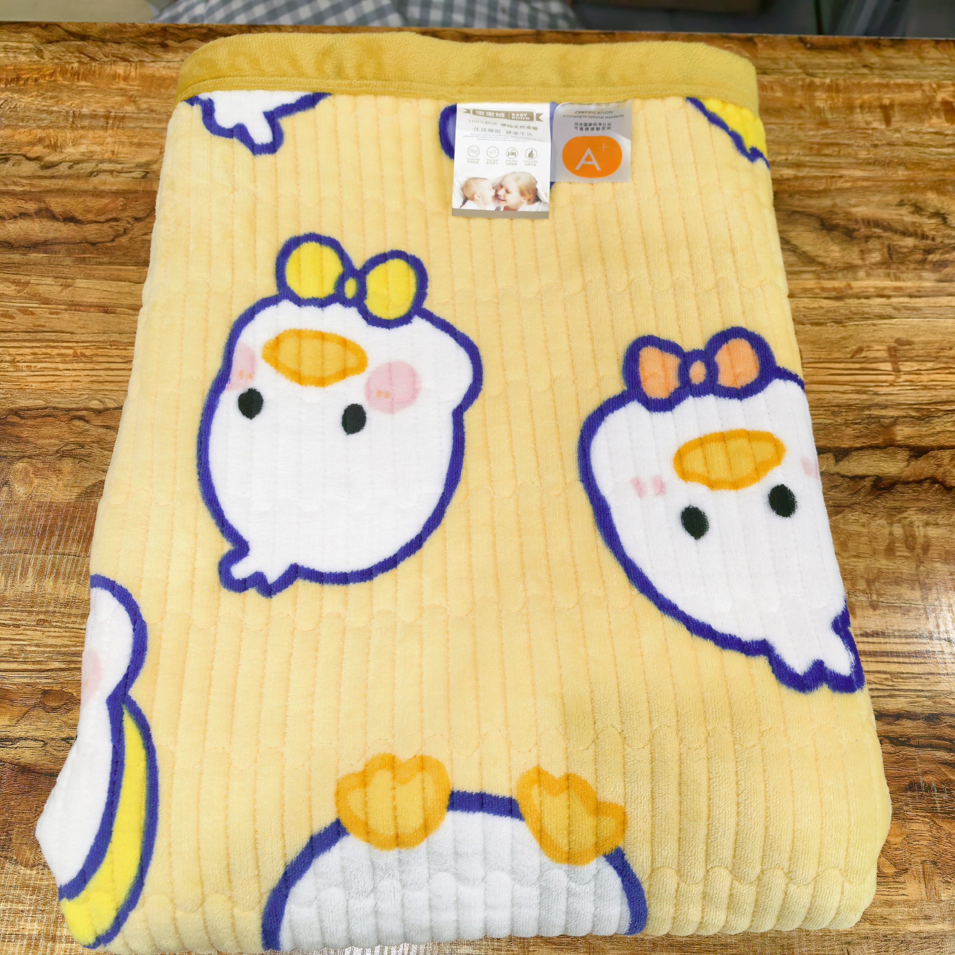 瑕疵【宝宝绒床盖】<可爱鸭-橙>150X220cm<±5cm>绗缝多功能保暖加厚